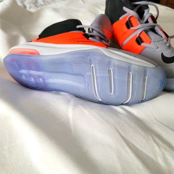 NIKE. AIR MAX./ UNUSED. NEW!! ️ - Picture 3 of 9